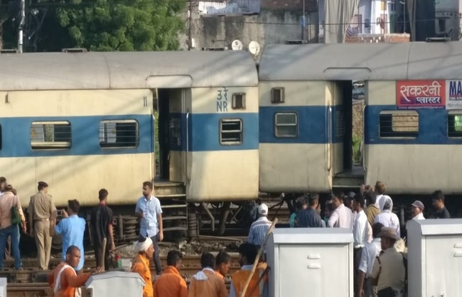 kanpur coaches derail