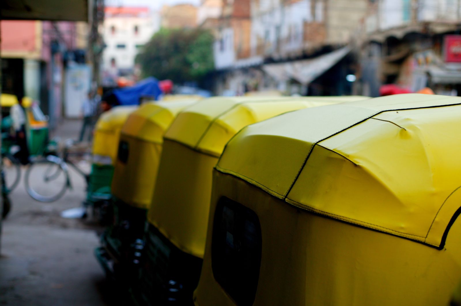 auto drivers blockade at ultadanga