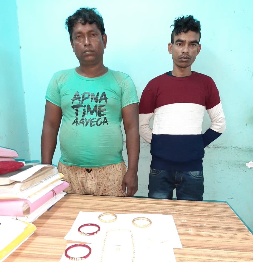 man arrested with jewellery