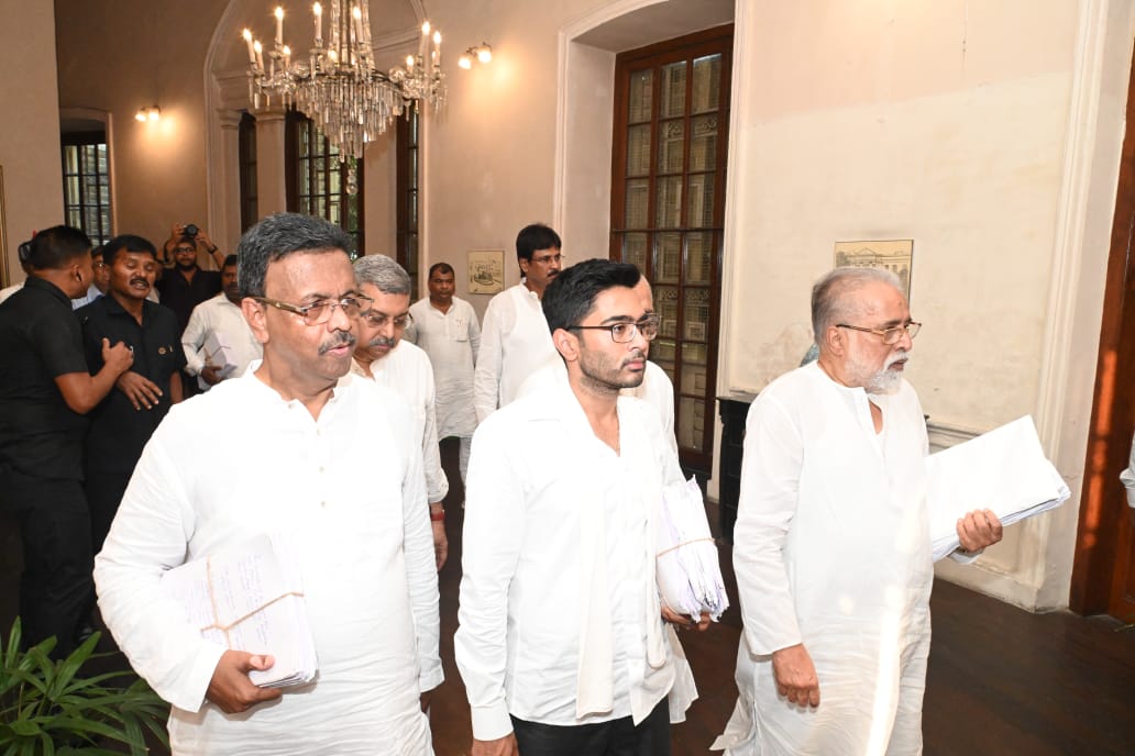 Abhishek Banerjee Meet Governor CV Anand Bose