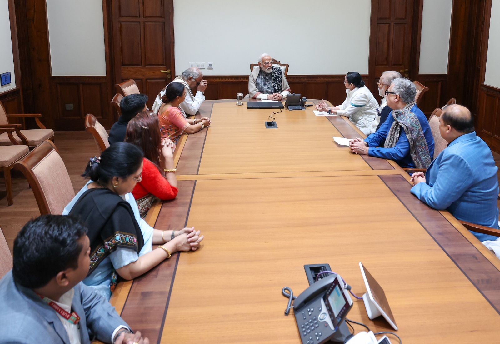 Modi Mamata Meeting