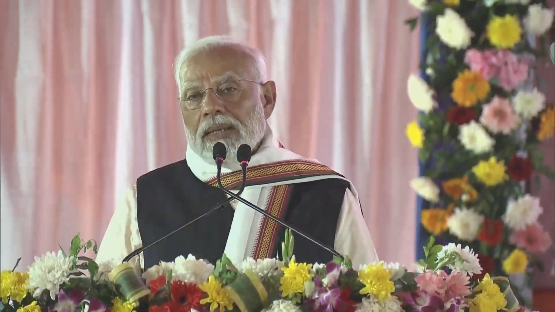 pm modi in arambagh