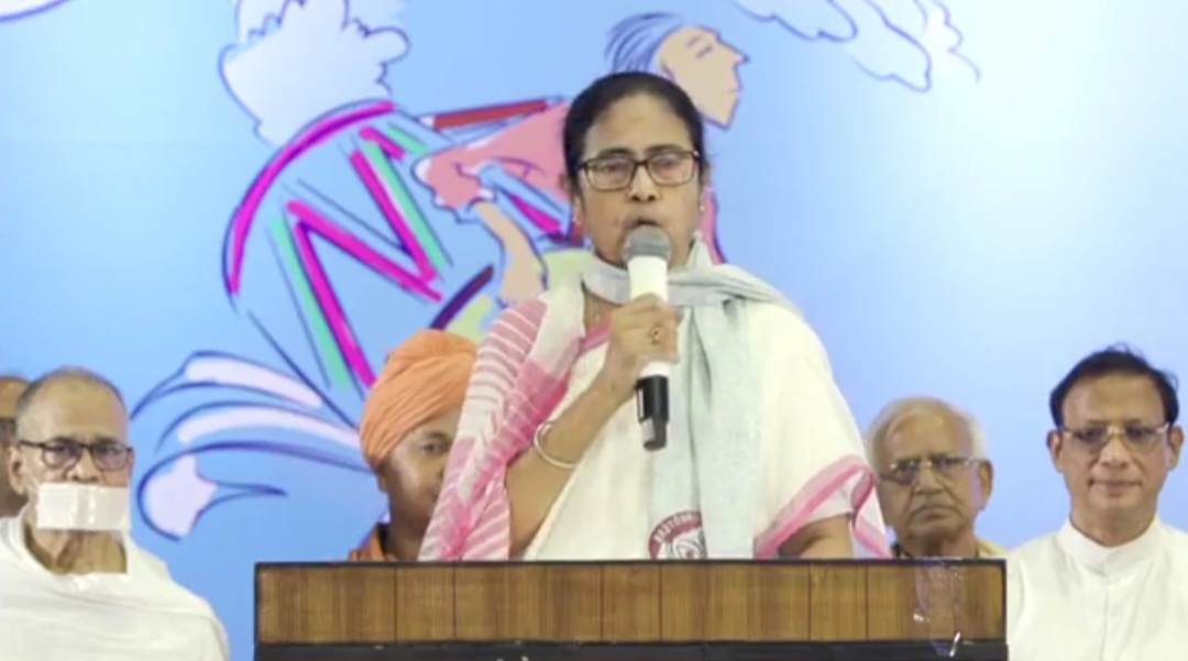 WB Govt raises grant for Durga Puja committees