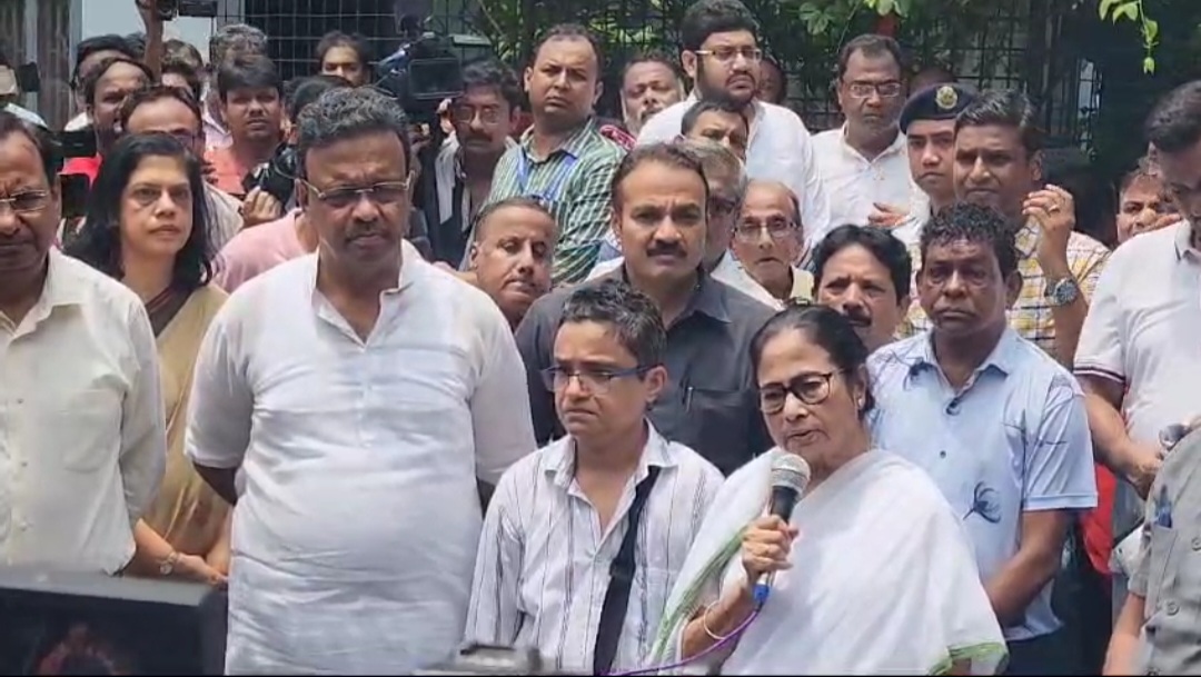 Buddhadeb Bhattacharya cm mamata banerjee