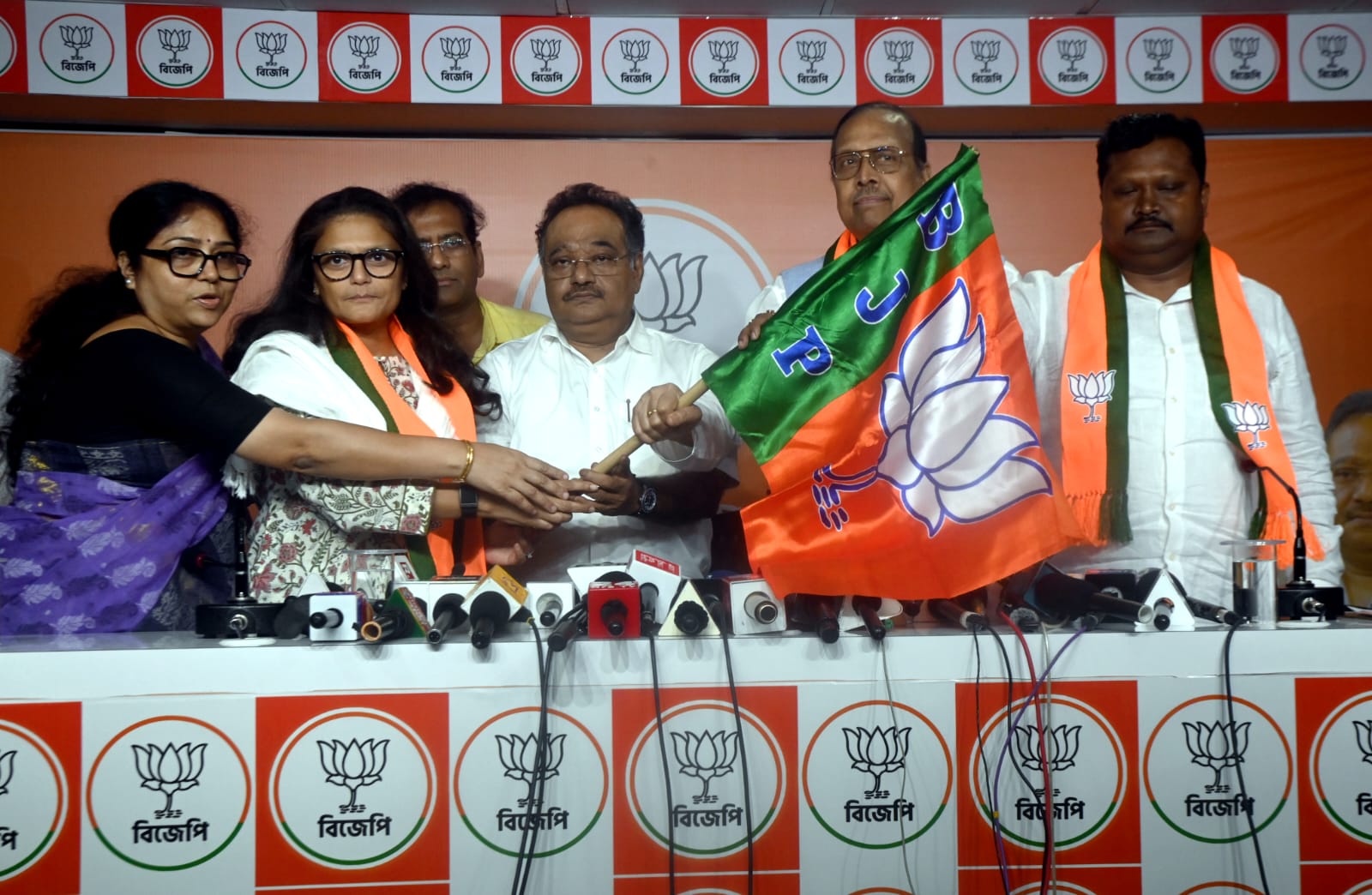 Former TMC MPs Joins BJP